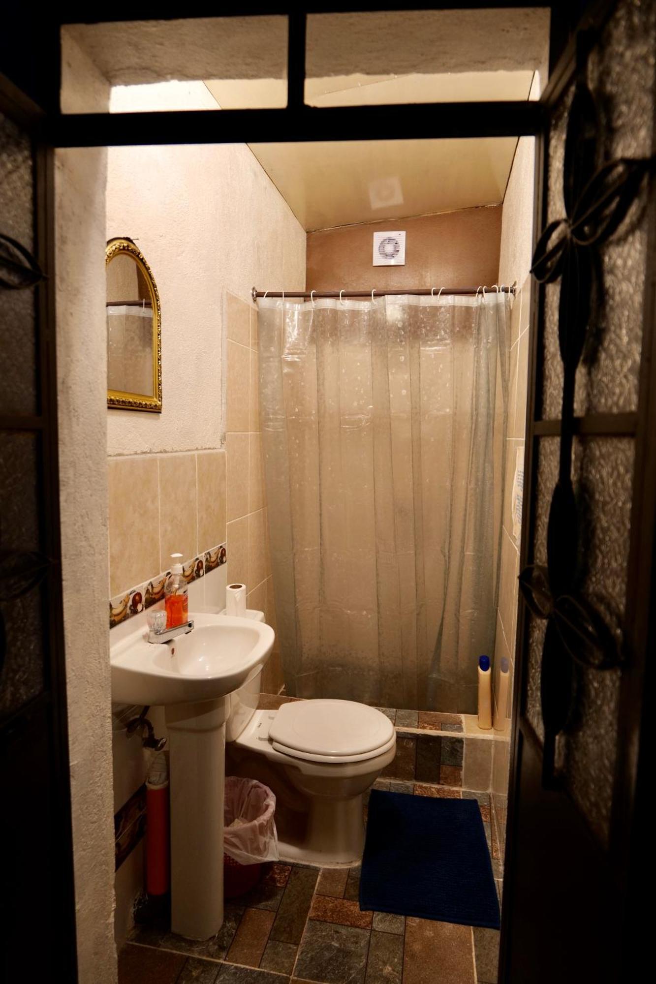 Wonderland Hostel Антигуа-Гватемала Экстерьер фото